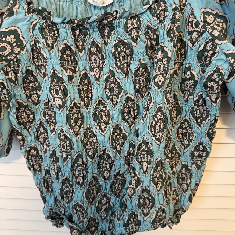 Maurices Blue and Black Patterned Blouse Size Large - Picture 3 of 9